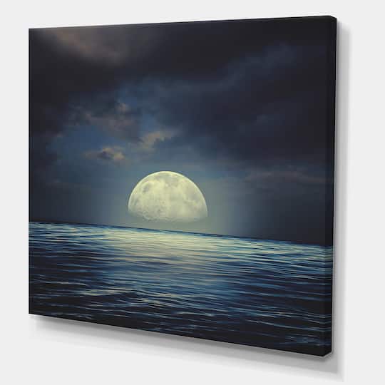 Designart - Super Moon Over The Sea II